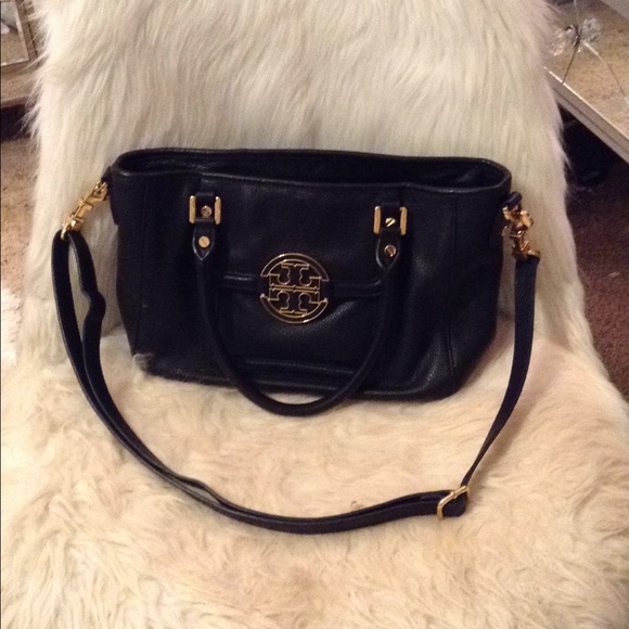 Tory Burch Handbags - Tory burch mini Amanda crossbody